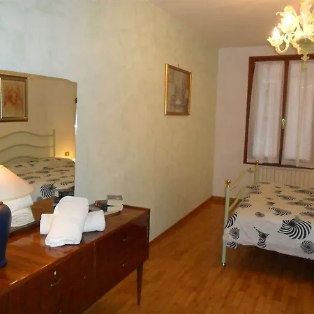 Sunny Apartment *