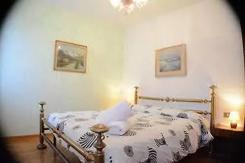 Sunny Apartment Venice