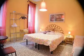 Sunny Apartment Venice
