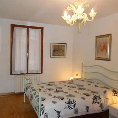 Apartment Sunny Venice